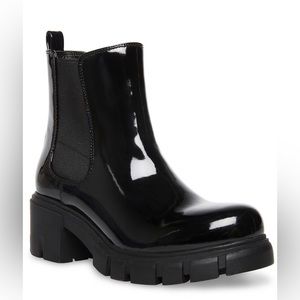 Madden Girl Tessa Womens Laceless Round Toe Chelsea Boots